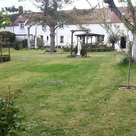 La Longere Des Glycines Bed & Breakfast Egligny Екстериор снимка