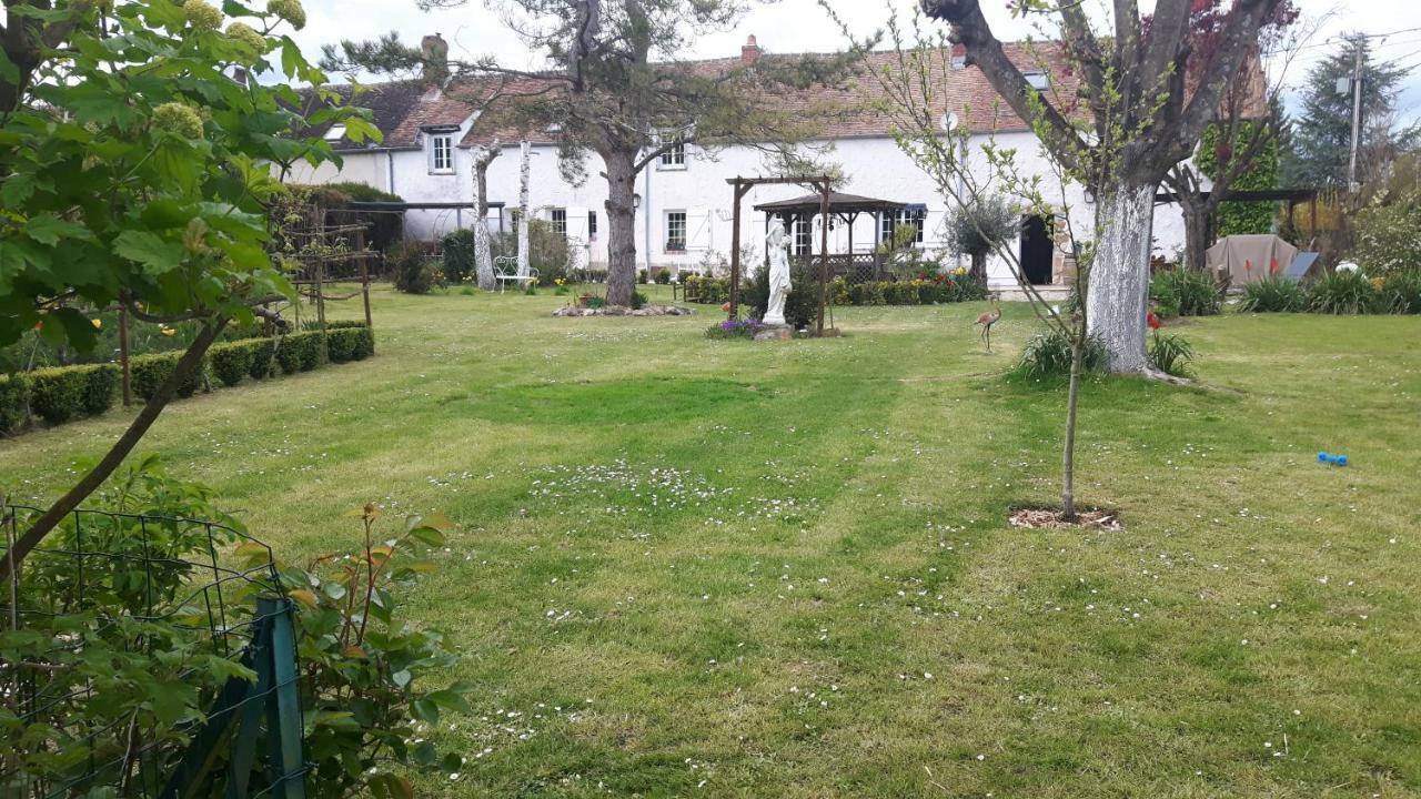 La Longere Des Glycines Bed & Breakfast Egligny Екстериор снимка